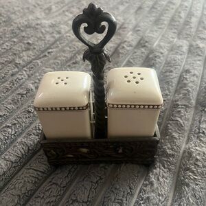 Elegant Cream Salt and Pepper Shaker Set
